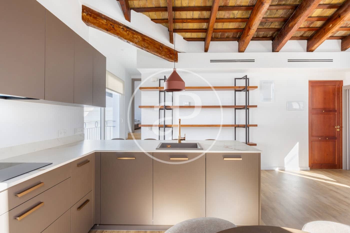 2 bedroom Penthouse for rent in Valencia city - € 1,900 (Ref: 9846310)