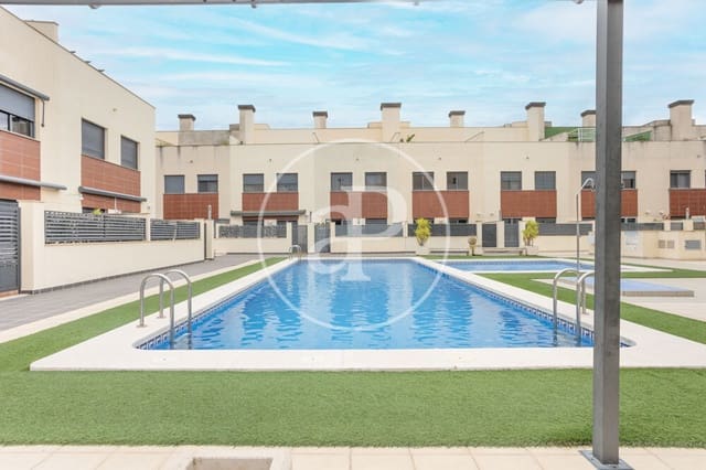 4 soveværelse Villa til salg i Norte, Castelló de la Plana med swimmingpool - € 450.000 (Ref: 9849459)