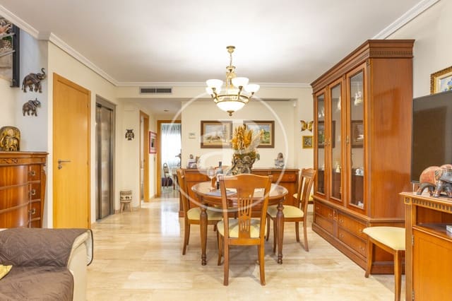4 soveværelse Villa til salg i Norte, Castelló de la Plana med swimmingpool - € 450.000 (Ref: 9849459)
