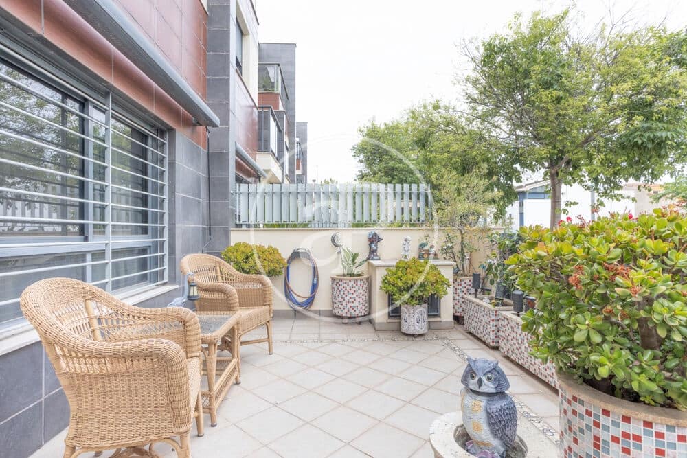 4 soveværelse Villa til salg i Castello de la Plana med swimmingpool - € 450.000 (Ref: 9849459)