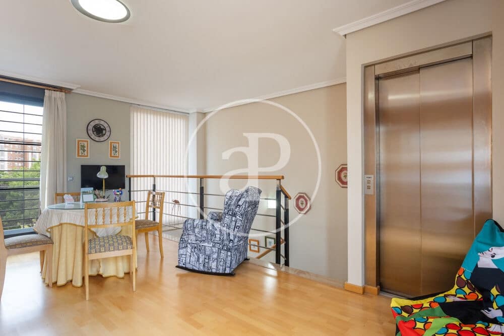 4 soveværelse Villa til salg i Castello de la Plana med swimmingpool - € 450.000 (Ref: 9849459)