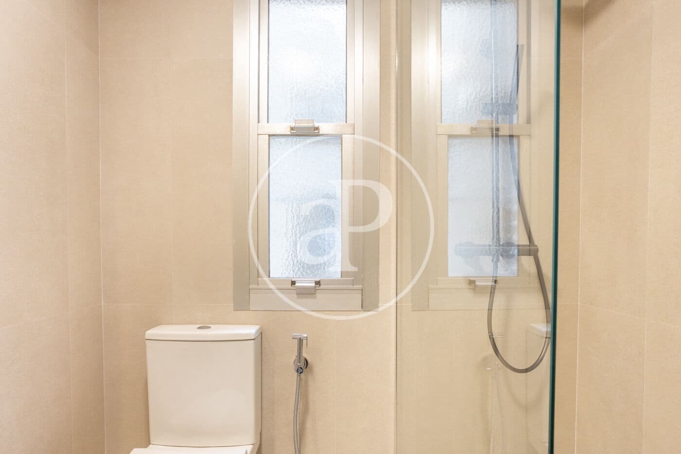 3 sovrum Lägenhet att hyra i Valencia stad - 1 600 € (Ref: 9849460)