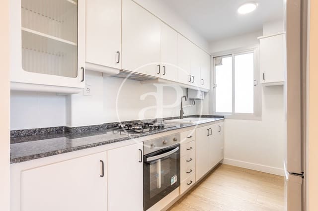 3 sovrum Lägenhet att hyra i Na Rovella, Valencia stad - 1 600 € (Ref: 9849460)
