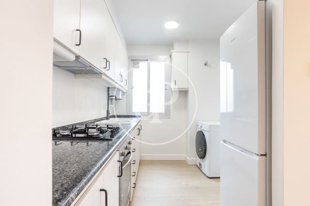 3 sovrum Lägenhet att hyra i Na Rovella, Valencia stad - 1 600 € (Ref: 9849460)