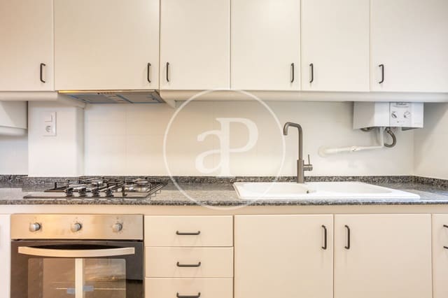 3 sovrum Lägenhet att hyra i Na Rovella, Valencia stad - 1 600 € (Ref: 9849460)