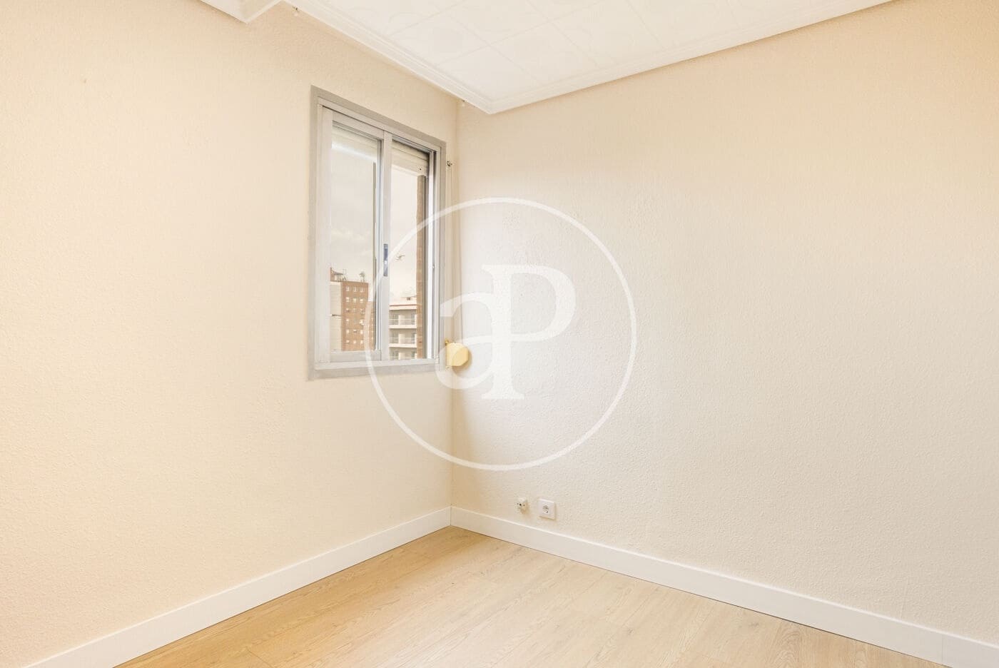 3 sovrum Lägenhet att hyra i Valencia stad - 1 600 € (Ref: 9849460)