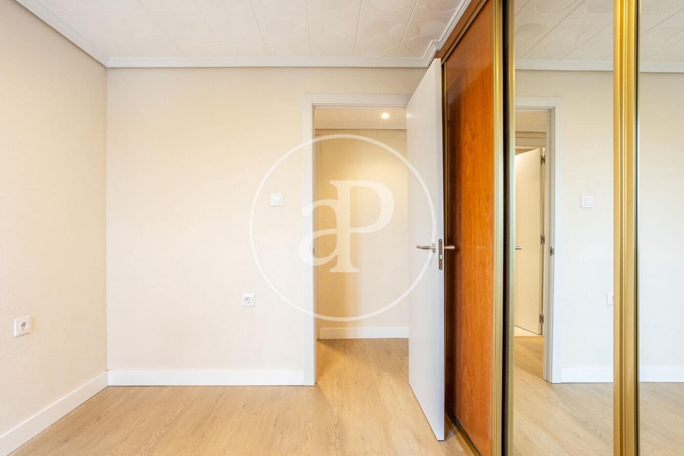 3 sovrum Lägenhet att hyra i Valencia stad - 1 600 € (Ref: 9849460)