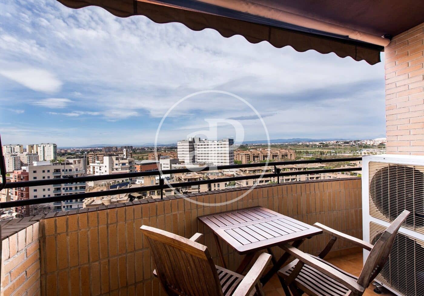 3 soverom Leilighet til leie i Valencia by med svømmebasseng garasje - € 1 950 (Ref: 9849463)