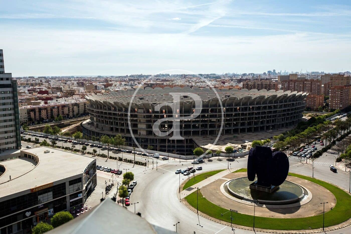3 soverom Leilighet til leie i Valencia by med svømmebasseng garasje - € 1 950 (Ref: 9849463)