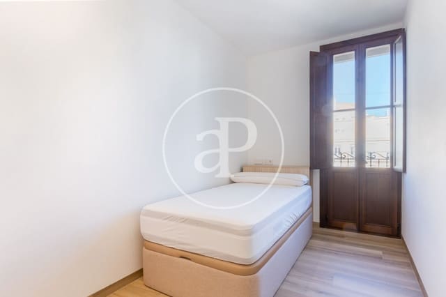 2 bedroom Apartment for rent in La Gran Via, Valencia city - € 2,100 (Ref: 9849465)