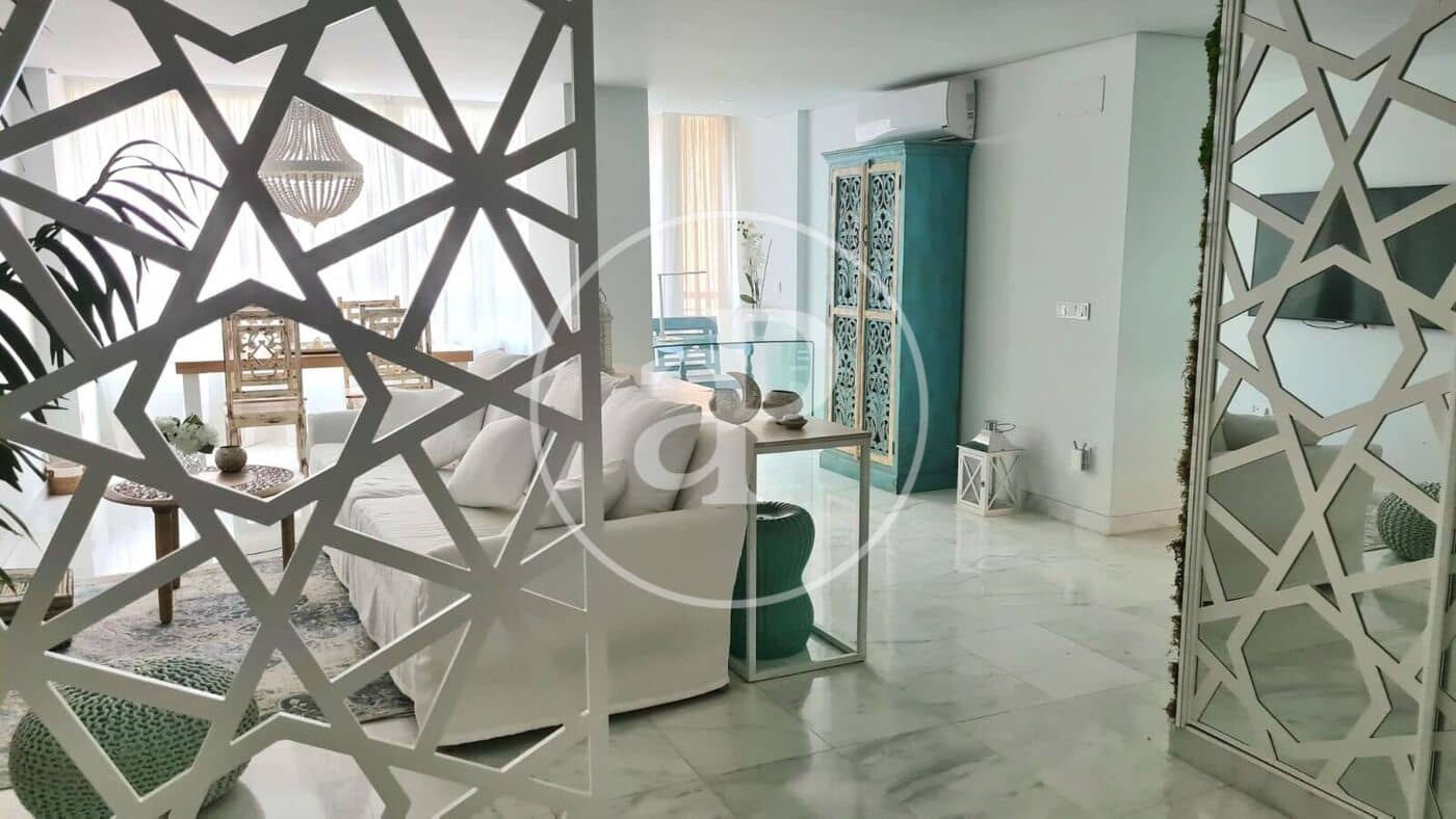 2 soverom Leilighet til leie i Valencia by - € 1 800 (Ref: 9851856)
