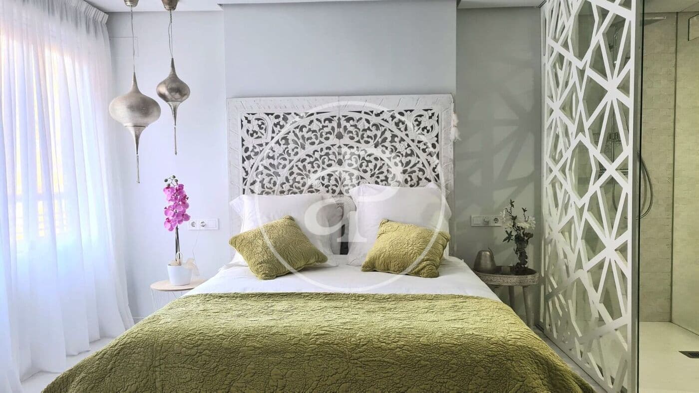 2 soverom Leilighet til leie i Valencia by - € 1 800 (Ref: 9851856)