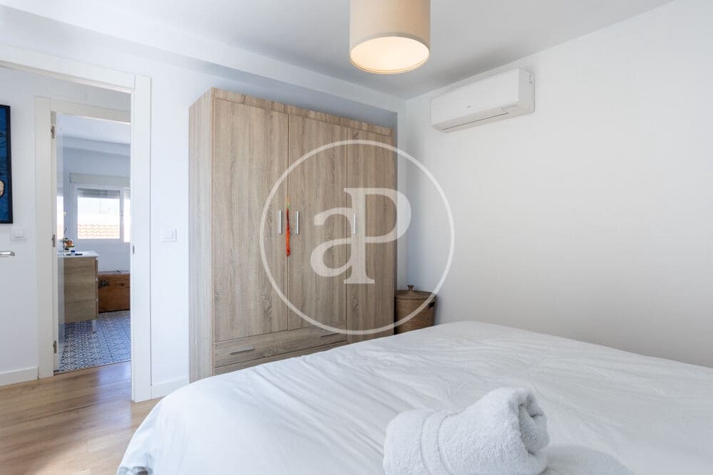 2 bedroom Apartment for rent in Valencia city - € 1,500 (Ref: 9851857)