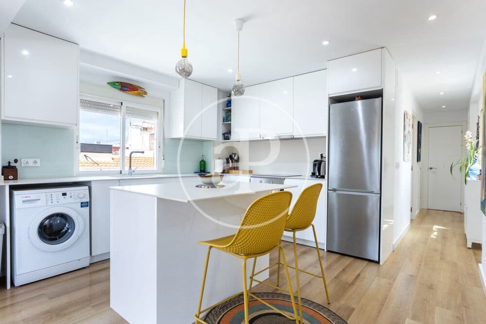 2 bedroom Apartment for rent in Valencia city - € 1,500 (Ref: 9851857)