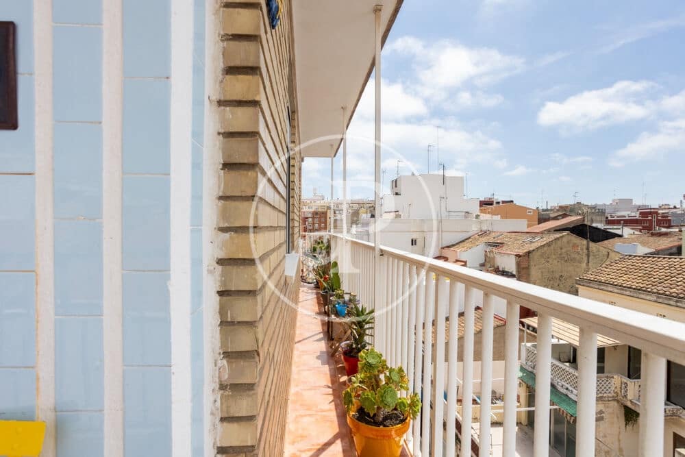 2 bedroom Apartment for rent in Valencia city - € 1,500 (Ref: 9851857)