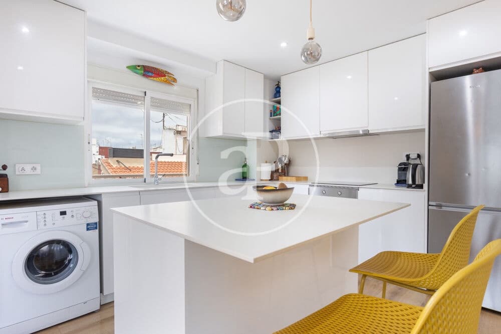 2 bedroom Apartment for rent in Valencia city - € 1,500 (Ref: 9851857)