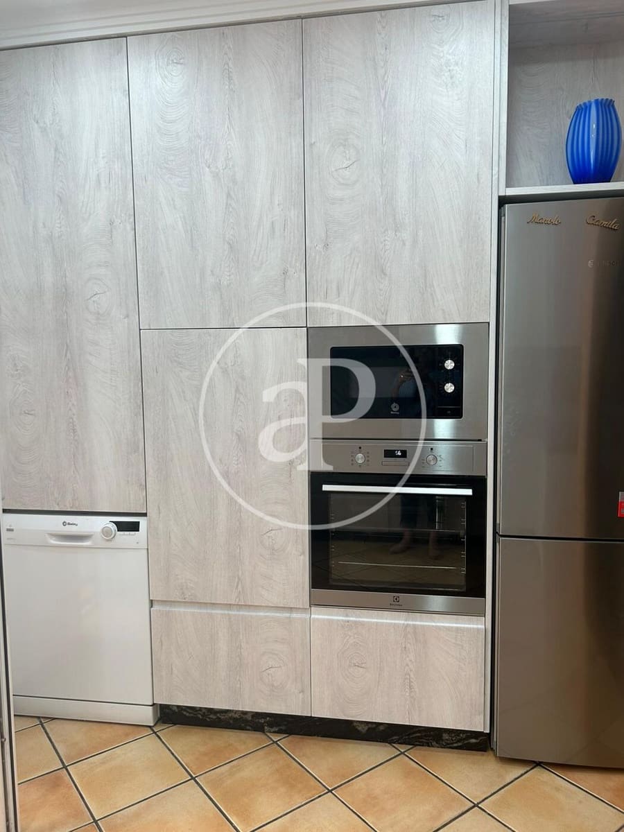 Chalet de 5 habitaciones en San Vicente / Sant Vicent del Raspeig en venta con piscina - 715.000 € (Ref: 9851858)