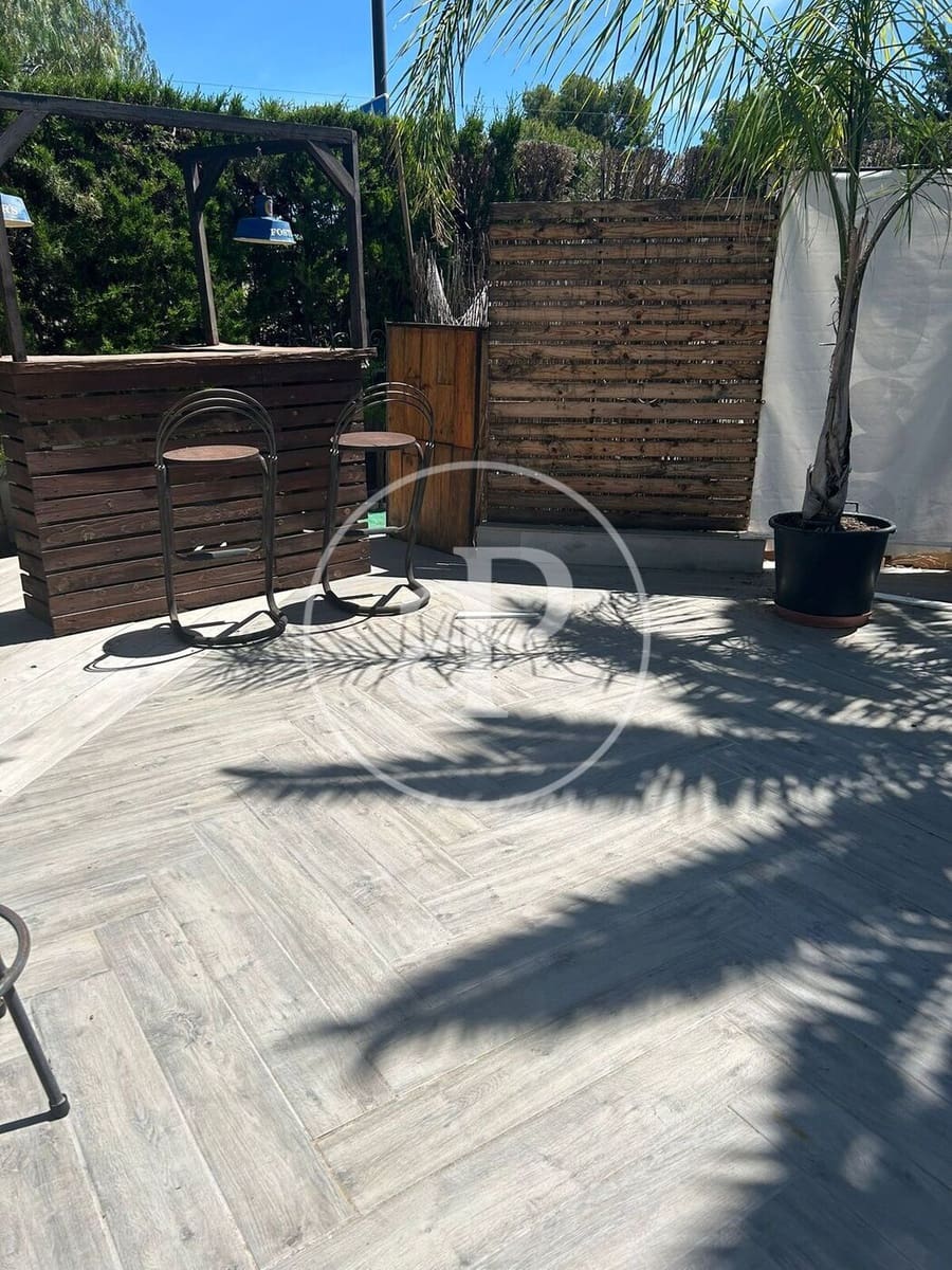 Chalet de 5 habitaciones en San Vicente / Sant Vicent del Raspeig en venta con piscina - 715.000 € (Ref: 9851858)