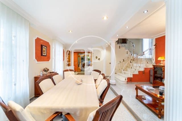 5 camera da letto Villa in vendita in San Vicente / Sant Vicent del Raspeig con piscina - 715.000 € (Rif: 9851858)