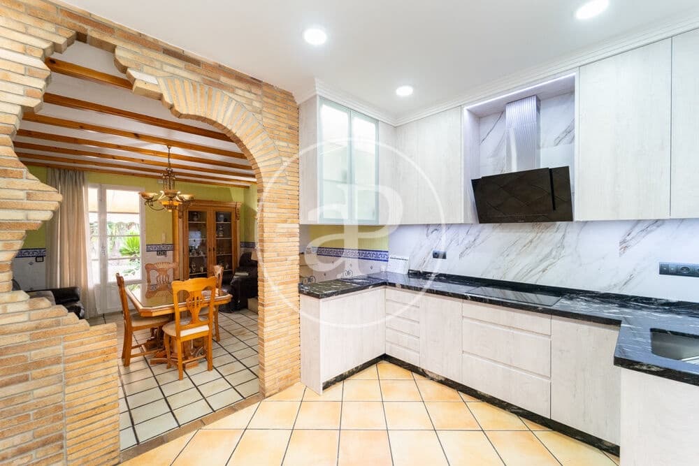 5 quarto Moradia para venda em San Vicente / Sant Vicent del Raspeig com piscina - 715 000 € (Ref: 9851858)