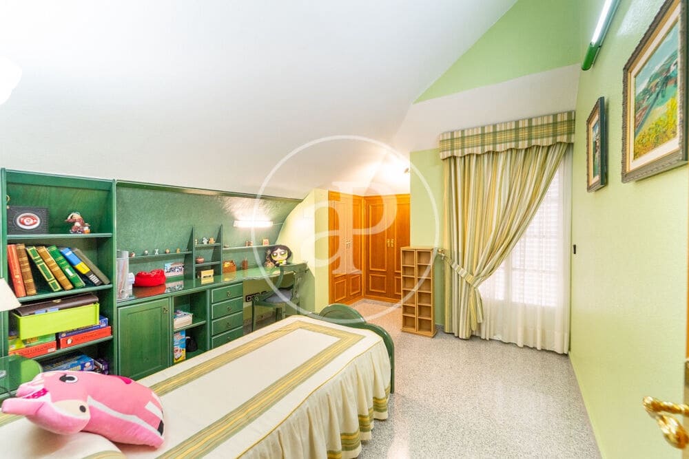 5 quarto Moradia para venda em San Vicente / Sant Vicent del Raspeig com piscina - 715 000 € (Ref: 9851858)