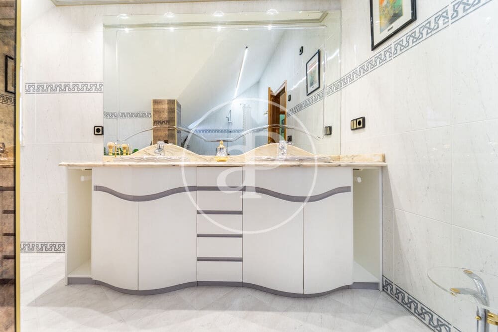 5 quarto Moradia para venda em San Vicente / Sant Vicent del Raspeig com piscina - 715 000 € (Ref: 9851858)