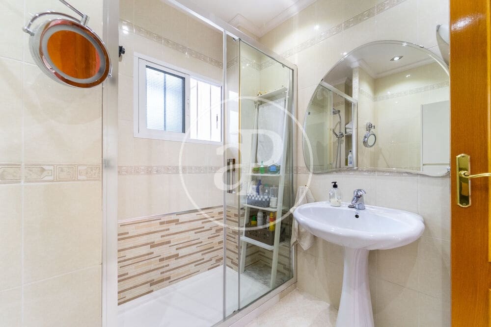 5 quarto Moradia para venda em San Vicente / Sant Vicent del Raspeig com piscina - 715 000 € (Ref: 9851858)