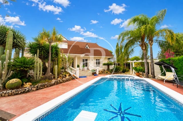 5 camera da letto Villa in vendita in San Vicente / Sant Vicent del Raspeig con piscina - 715.000 € (Rif: 9851858)