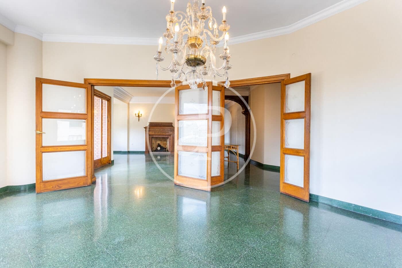 5 soverom Leilighet til leie i Valencia by - € 4 300 (Ref: 9851859)