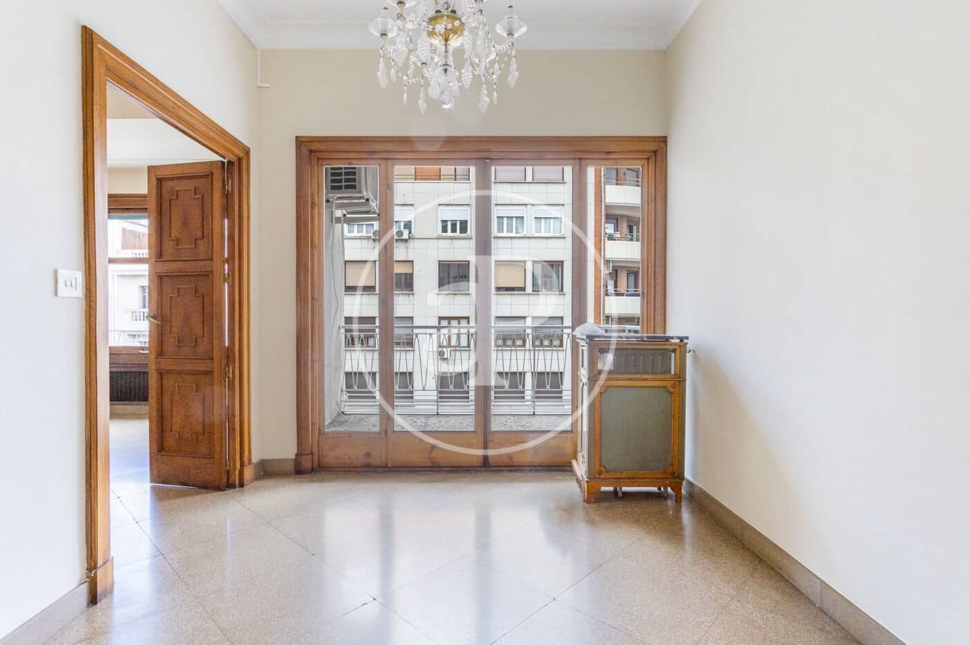 5 soverom Leilighet til leie i Valencia by - € 4 300 (Ref: 9851859)