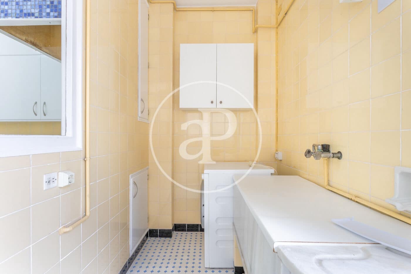 5 soverom Leilighet til leie i Valencia by - € 4 300 (Ref: 9851859)