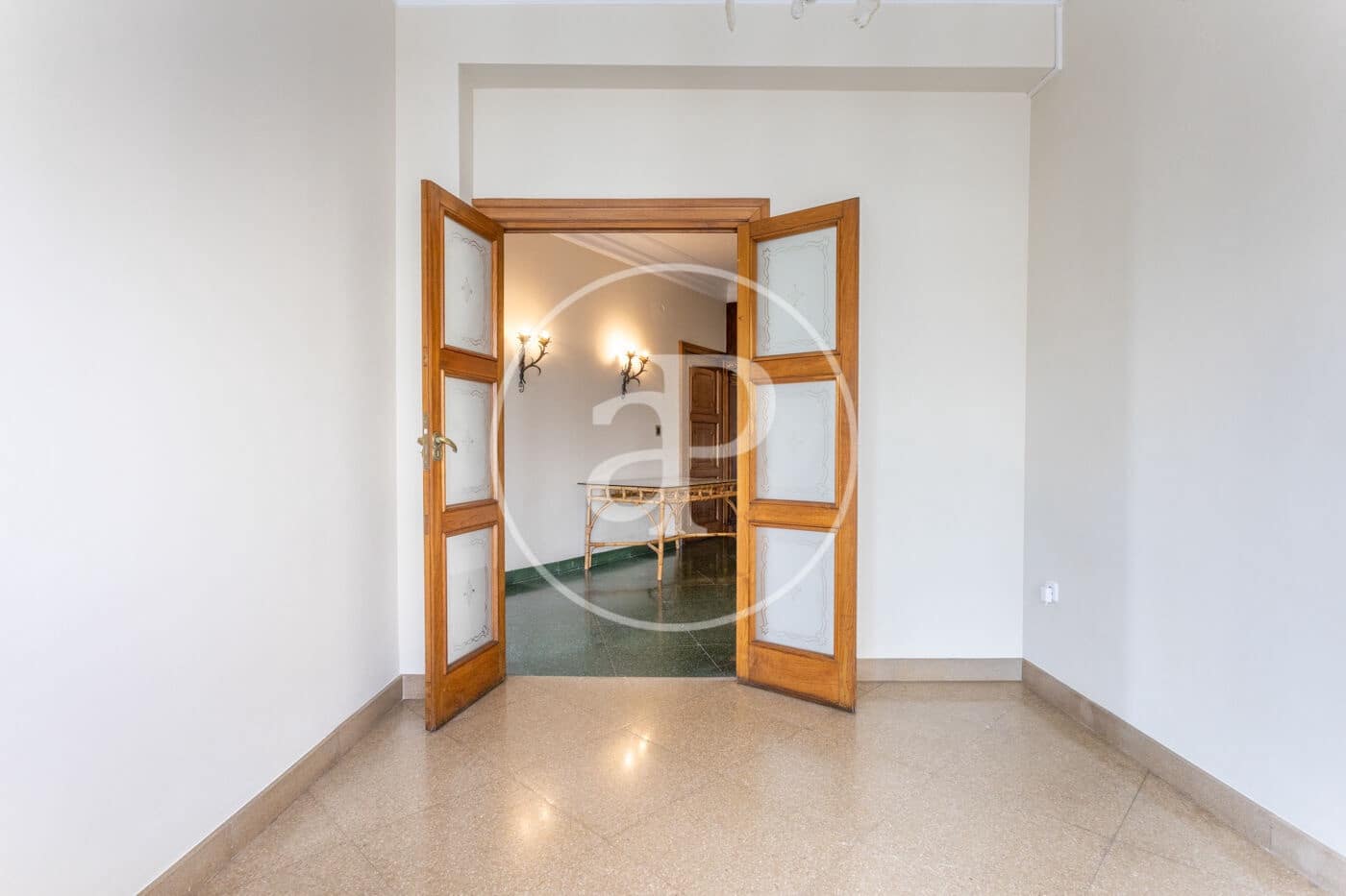 5 soverom Leilighet til leie i Valencia by - € 4 300 (Ref: 9851859)