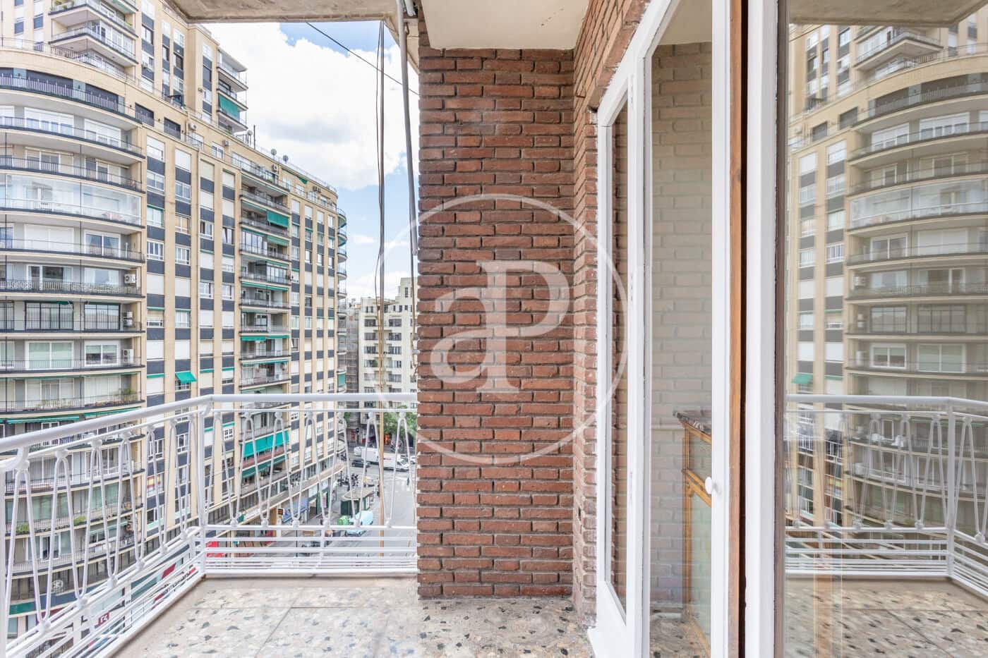 5 soverom Leilighet til leie i Valencia by - € 4 300 (Ref: 9851859)