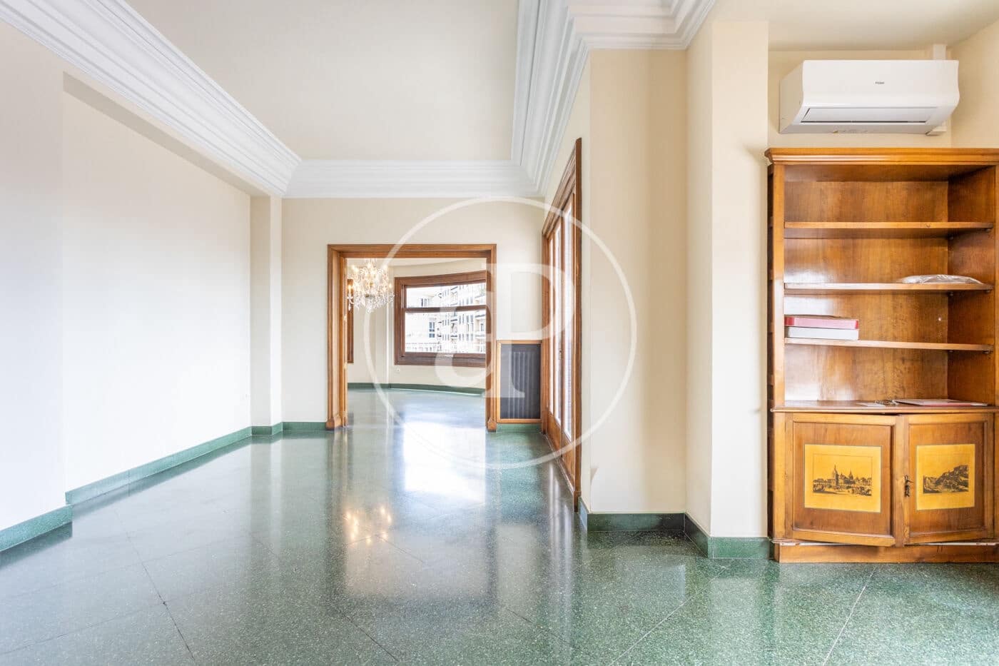 5 soverom Leilighet til leie i Valencia by - € 4 300 (Ref: 9851859)