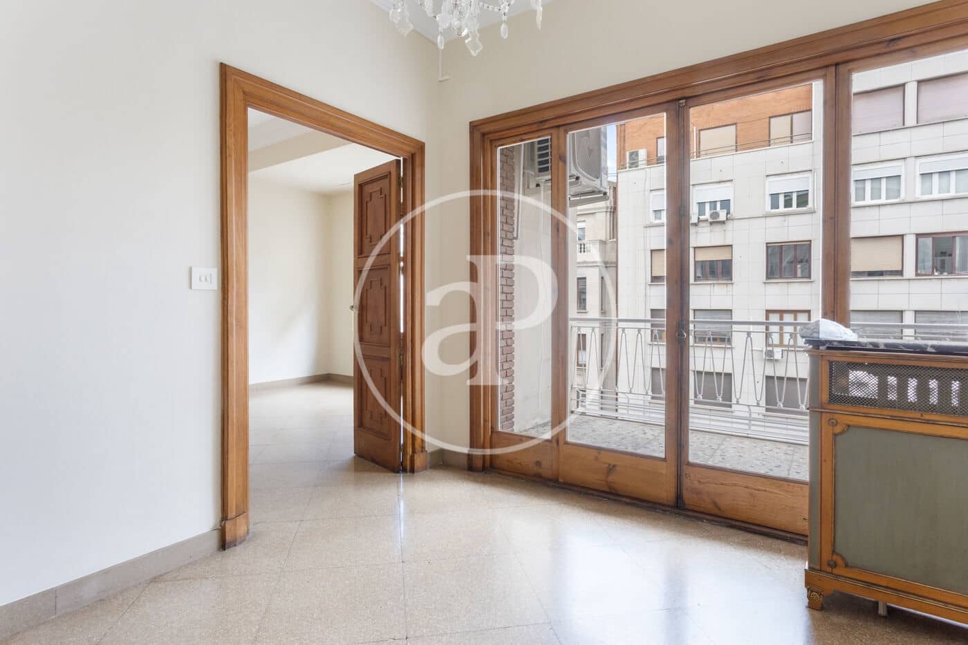 5 soverom Leilighet til leie i Valencia by - € 4 300 (Ref: 9851859)