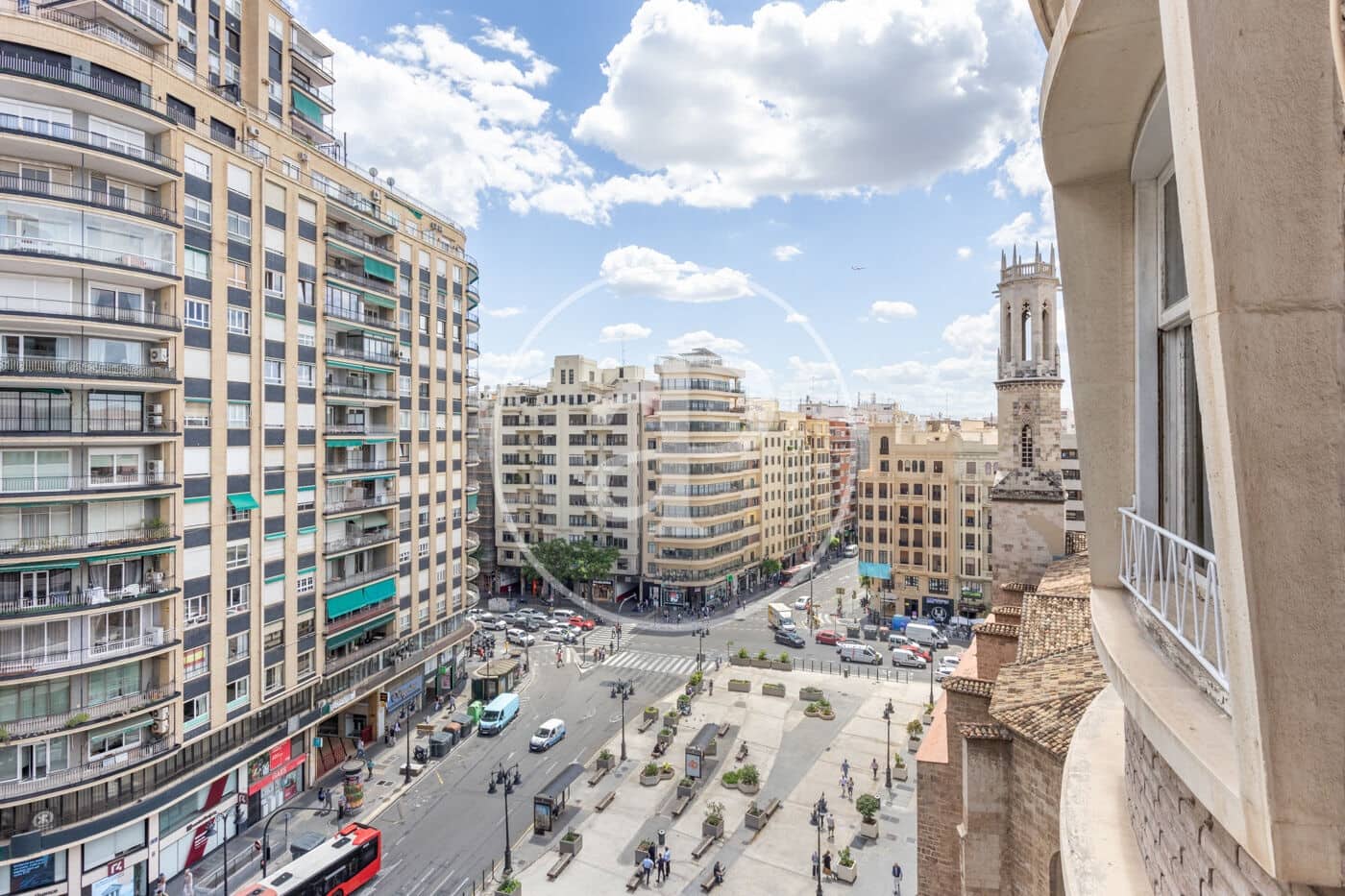 5 soverom Leilighet til leie i Valencia by - € 4 300 (Ref: 9851859)