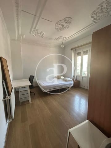 5 sovrum Lägenhet att hyra i La Roqueta, Valencia stad - 2 270 € (Ref: 9851860)