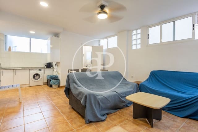 5 bedroom Apartment for rent in La Roqueta, Valencia city - € 2,270 (Ref: 9851860)