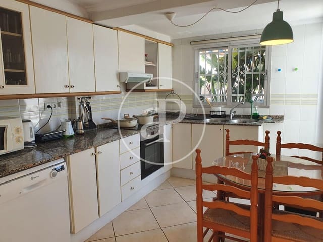 2 sovrum Takvåning att hyra i Nou Moles, Valencia stad med garage - 1 750 € (Ref: 9851861)