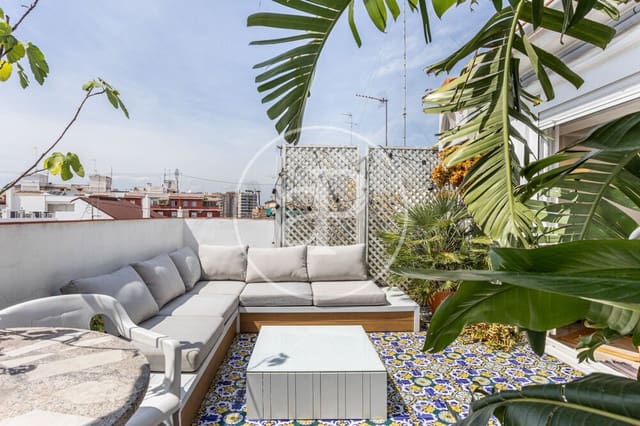 2 soverom Penthouse til leie i Nou Moles, Valencia by med garasje - € 1 650 (Ref: 9851861)
