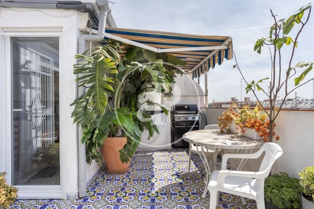 2 soverom Penthouse til leie i Nou Moles, Valencia by med garasje - € 1 650 (Ref: 9851861)