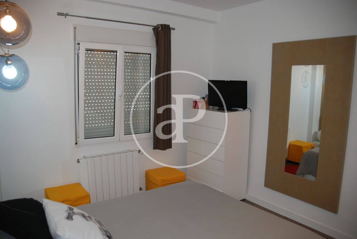 2 bedroom Apartment for rent in Valencia city - € 1,250 (Ref: 9855546)
