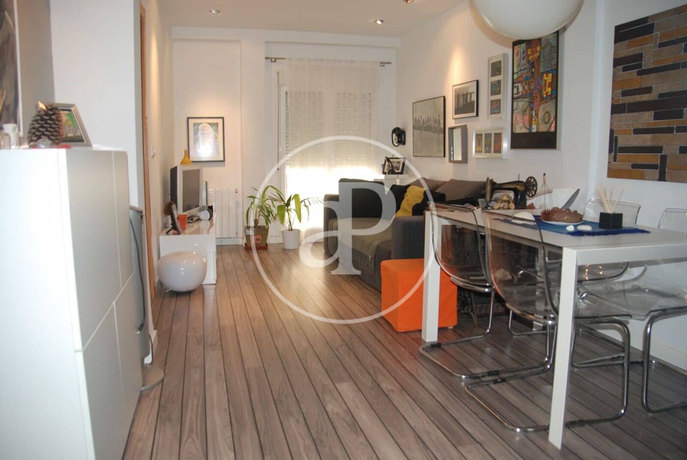 2 bedroom Apartment for rent in Valencia city - € 1,250 (Ref: 9855546)