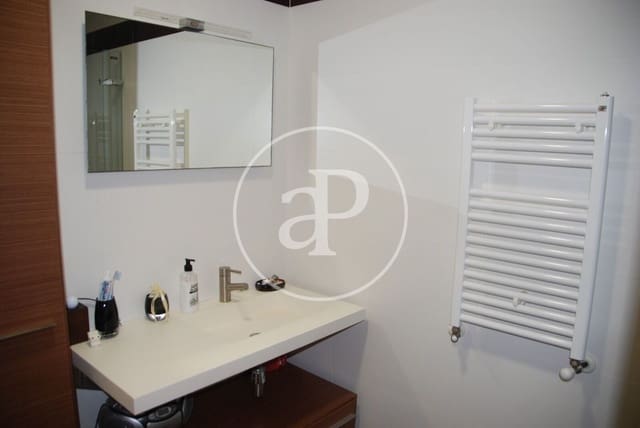 2 bedroom Apartment for rent in Benimaclet, Valencia city - € 1,250 (Ref: 9855546)