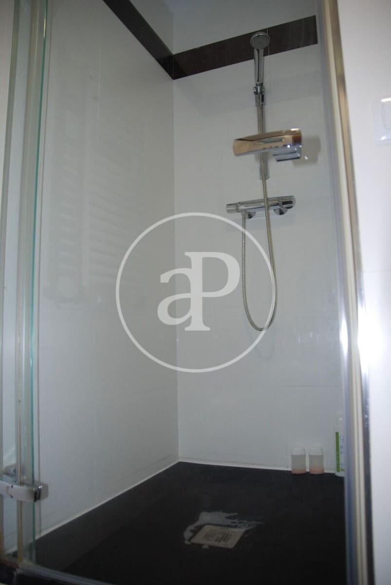 2 bedroom Apartment for rent in Valencia city - € 1,250 (Ref: 9855546)