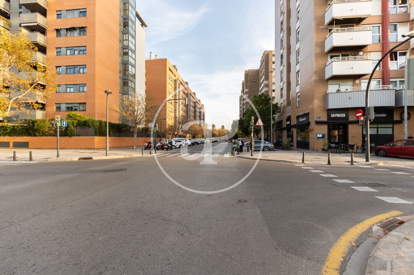 2 bedroom Apartment for rent in Valencia city - € 1,250 (Ref: 9855546)