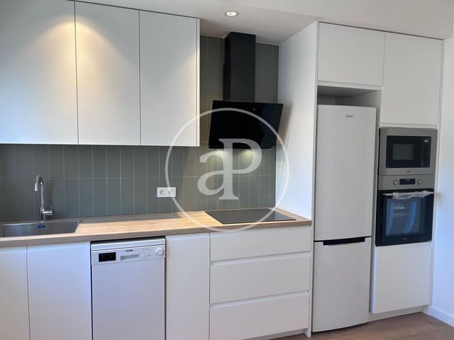 3 makuuhuone Huoneisto vuokrattavana paikassa Russafa, Valencia kaupunki - 1 700 € (Ref: 9855548)