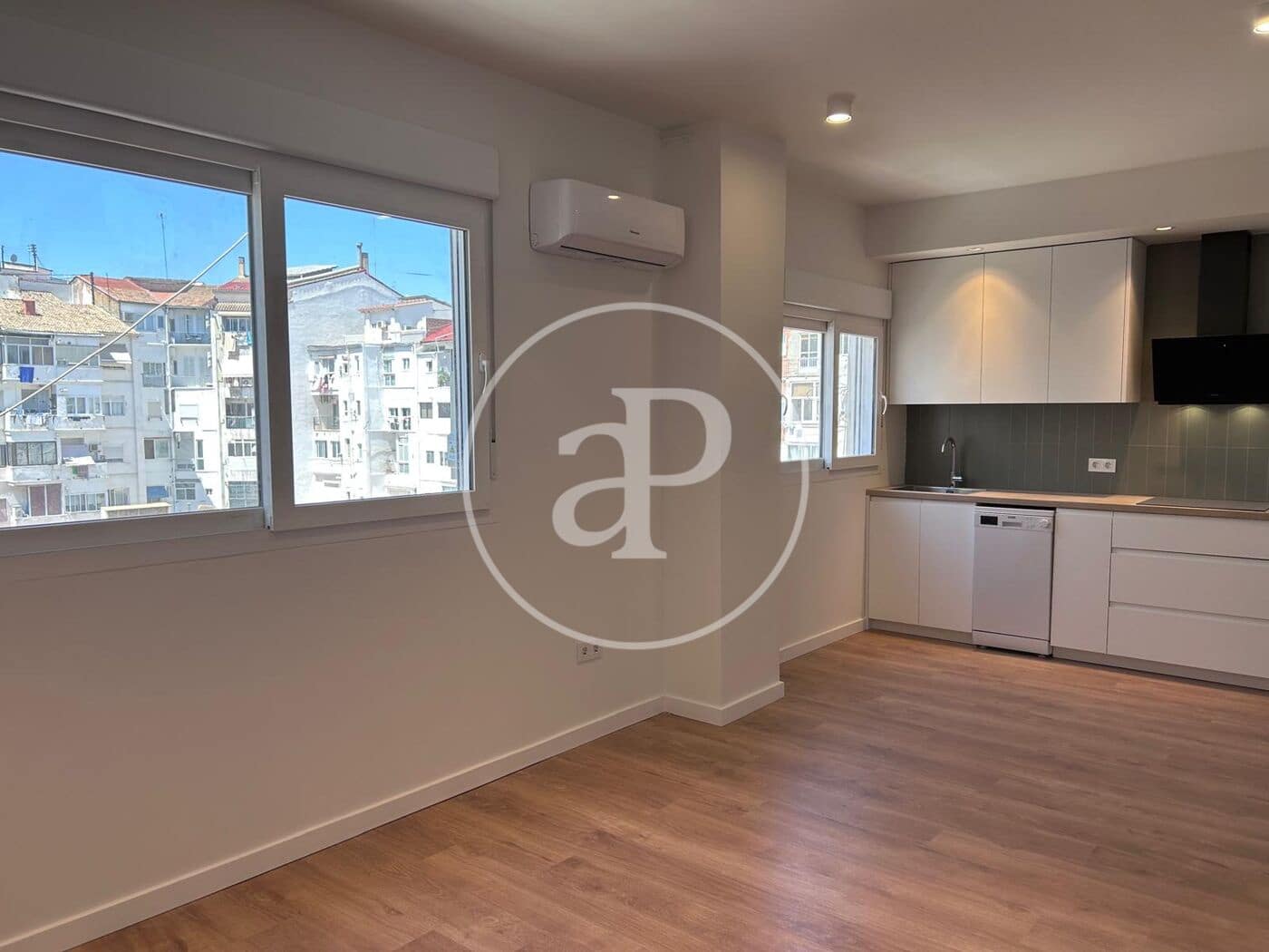 3 makuuhuone Huoneisto vuokrattavana paikassa Valencia kaupunki - 1 700 € (Ref: 9855548)