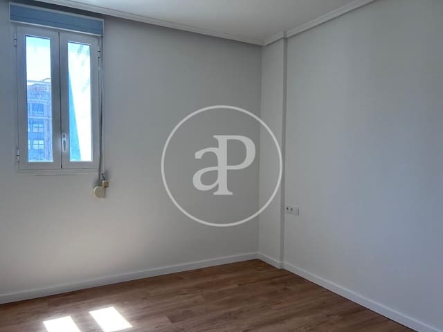 3 makuuhuone Huoneisto vuokrattavana paikassa Russafa, Valencia kaupunki - 1 700 € (Ref: 9855548)