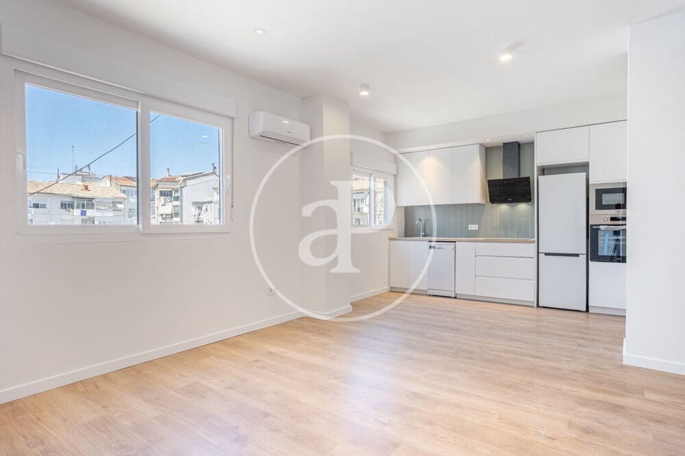 3 bedroom Apartment for rent in Valencia city - € 1,700 (Ref: 9855548)